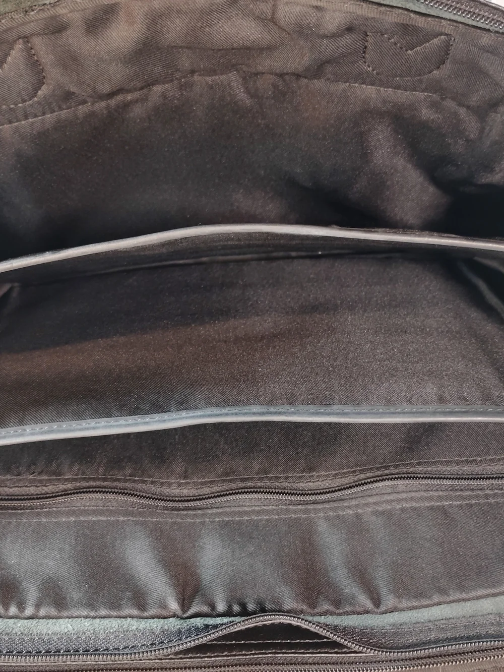 Sleek Black  Genuine Leather Laptop/Messenger Bag/Briefcase with Removable Strap